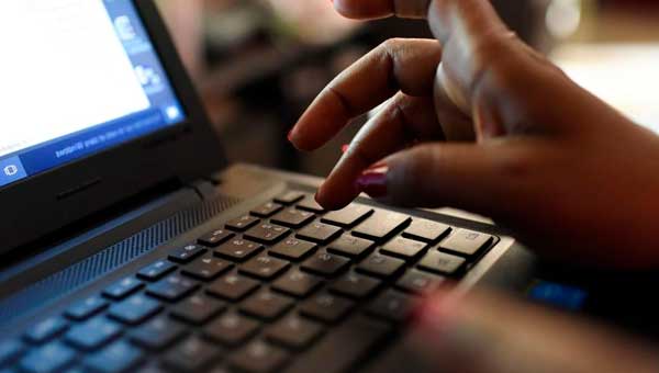 Лондон будет издавать законы против опасного контента онлайн