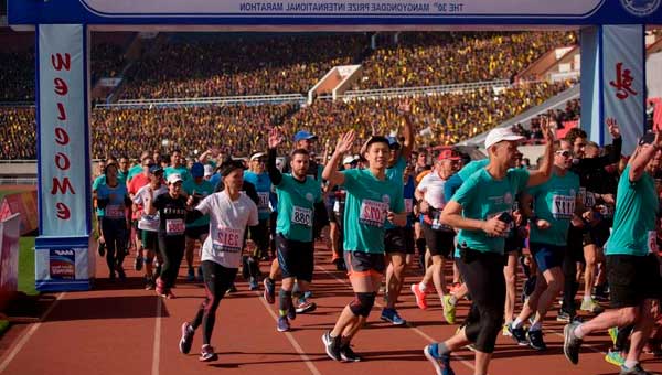 Иностранные туристы возвращаются на Пхеньянский марафон