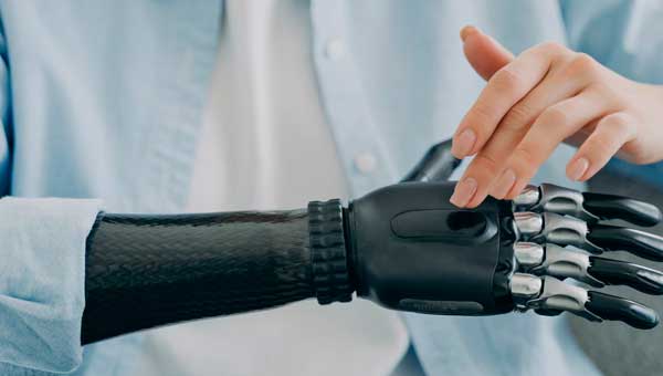 Implantes y prótesis inteligentes